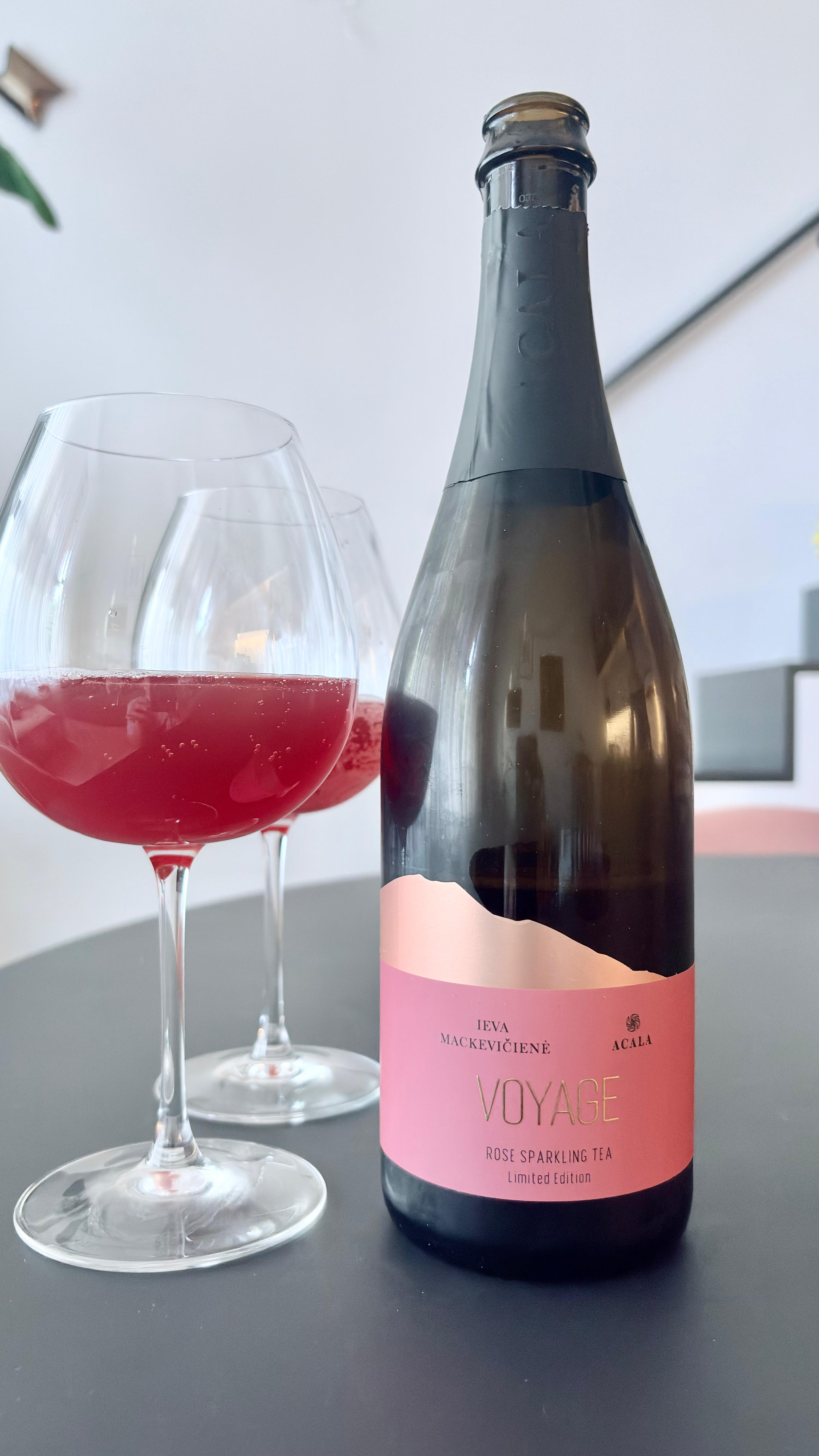 Voyage Rose